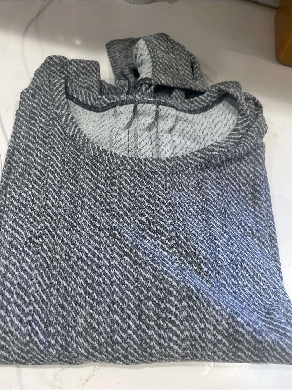 Lululemon rush hour long sleeve with thumb holes and finger covers